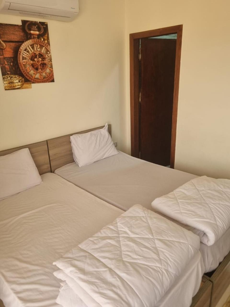 Casablanca Beach For Families And Couples Only Aparthotel Hurghada Bagian luar foto