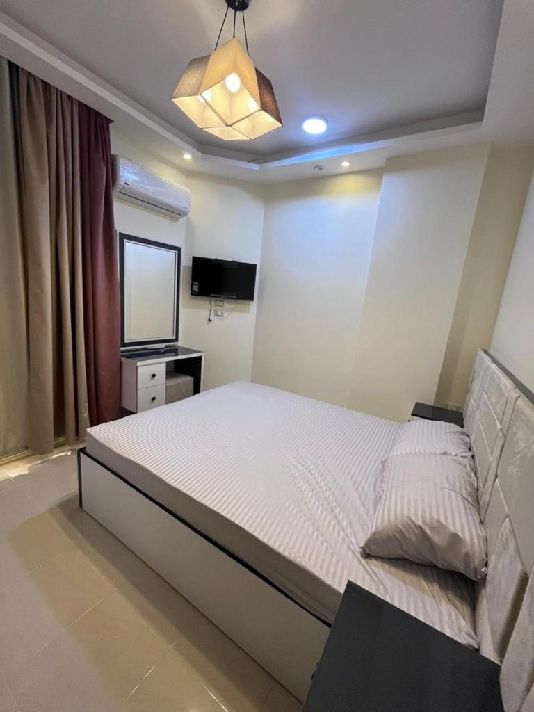 Casablanca Beach For Families And Couples Only Aparthotel Hurghada Bagian luar foto