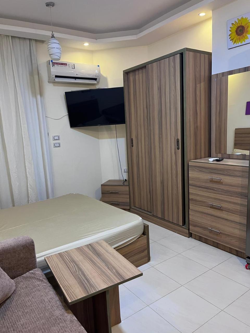 Casablanca Beach For Families And Couples Only Aparthotel Hurghada Bagian luar foto