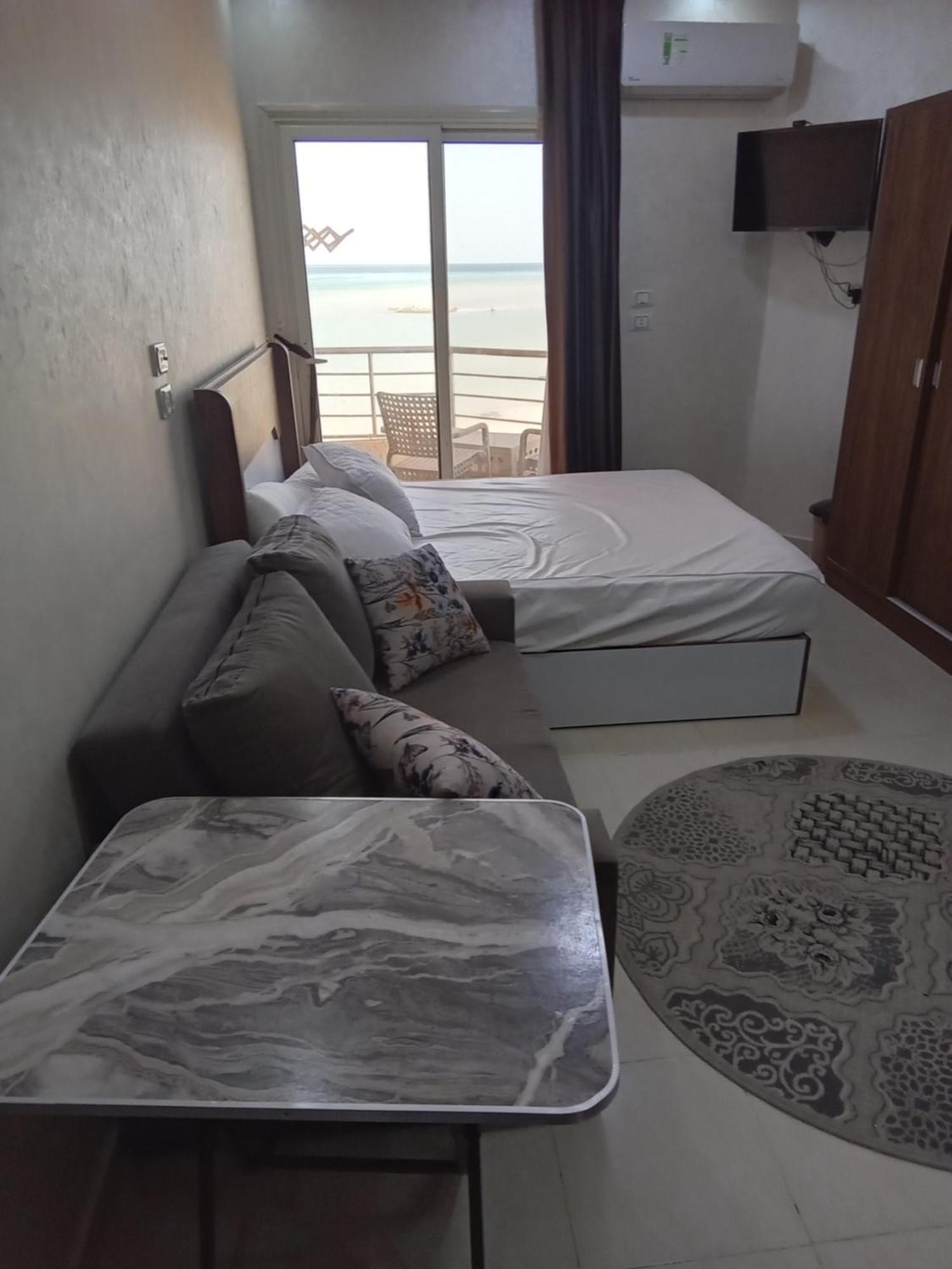 Casablanca Beach For Families And Couples Only Aparthotel Hurghada Bagian luar foto